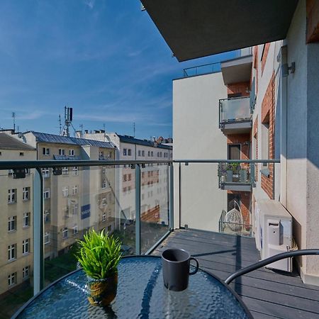 Stylish Kosciuszki Apartaments Near The Market Square With Free Garage Wroclaw By Noclegi Renters Breslávia Exterior foto