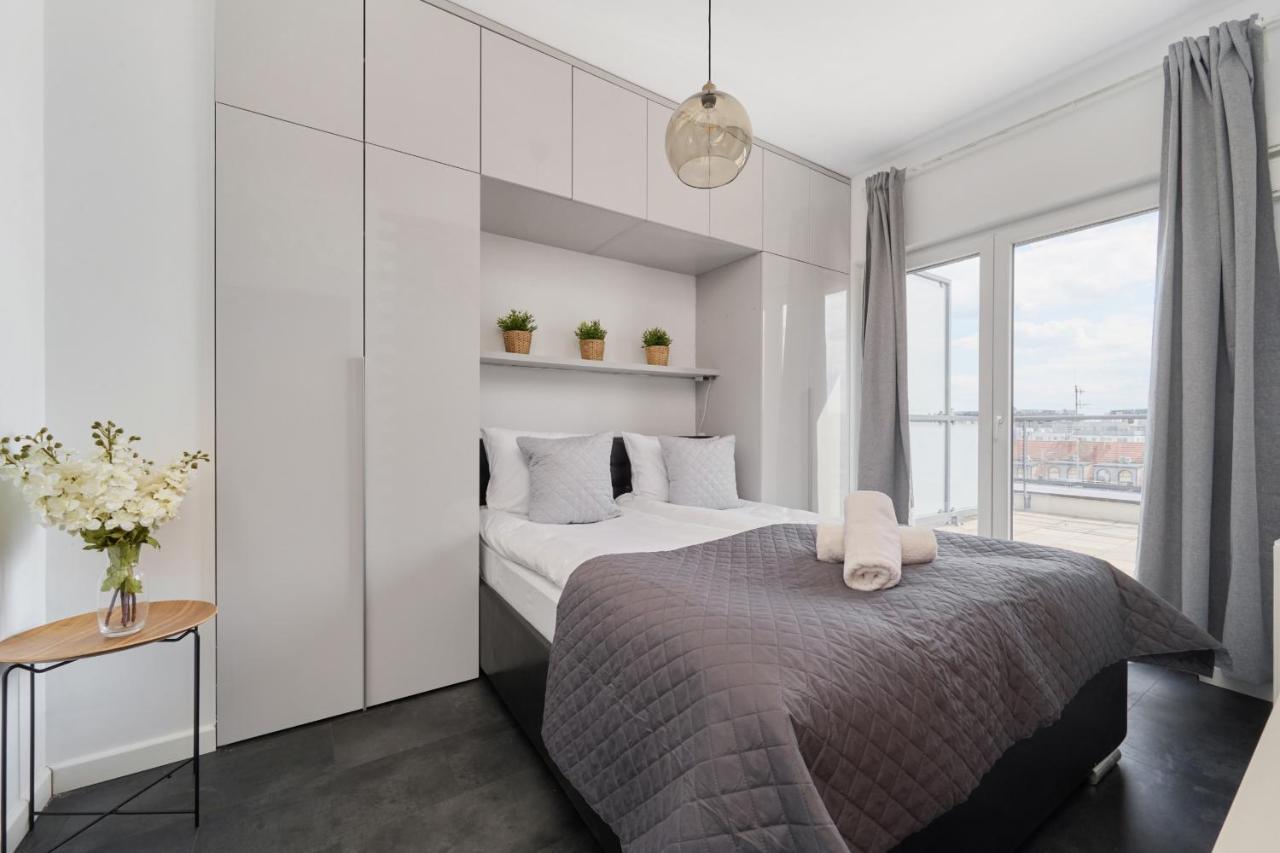 Stylish Kosciuszki Apartaments Near The Market Square With Free Garage Wroclaw By Noclegi Renters Breslávia Exterior foto