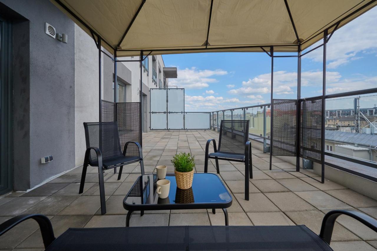 Stylish Kosciuszki Apartaments Near The Market Square With Free Garage Wroclaw By Noclegi Renters Breslávia Exterior foto