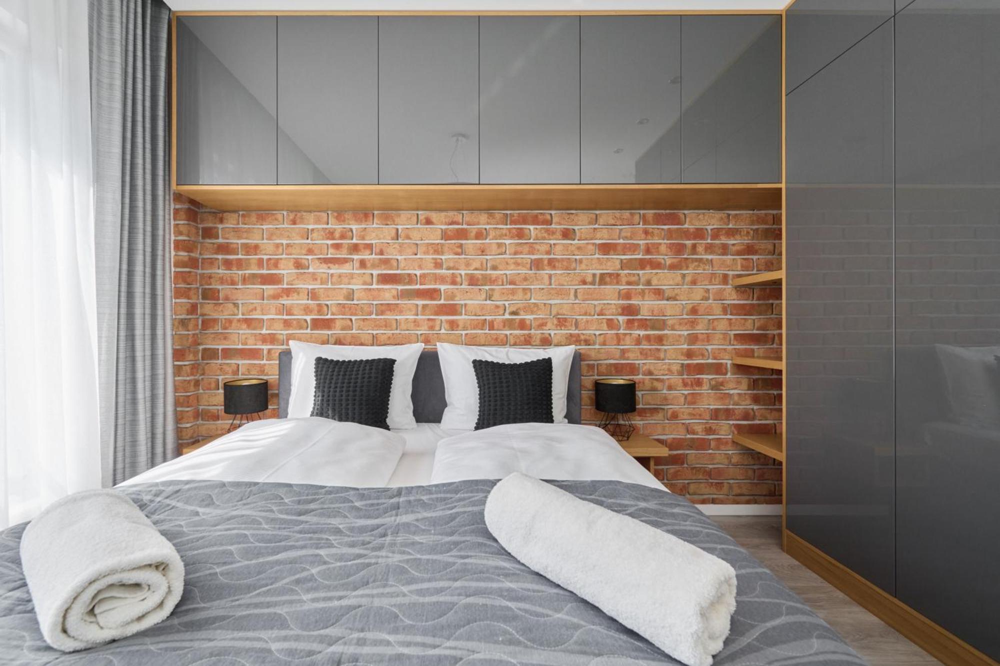 Stylish Kosciuszki Apartaments Near The Market Square With Free Garage Wroclaw By Noclegi Renters Breslávia Exterior foto