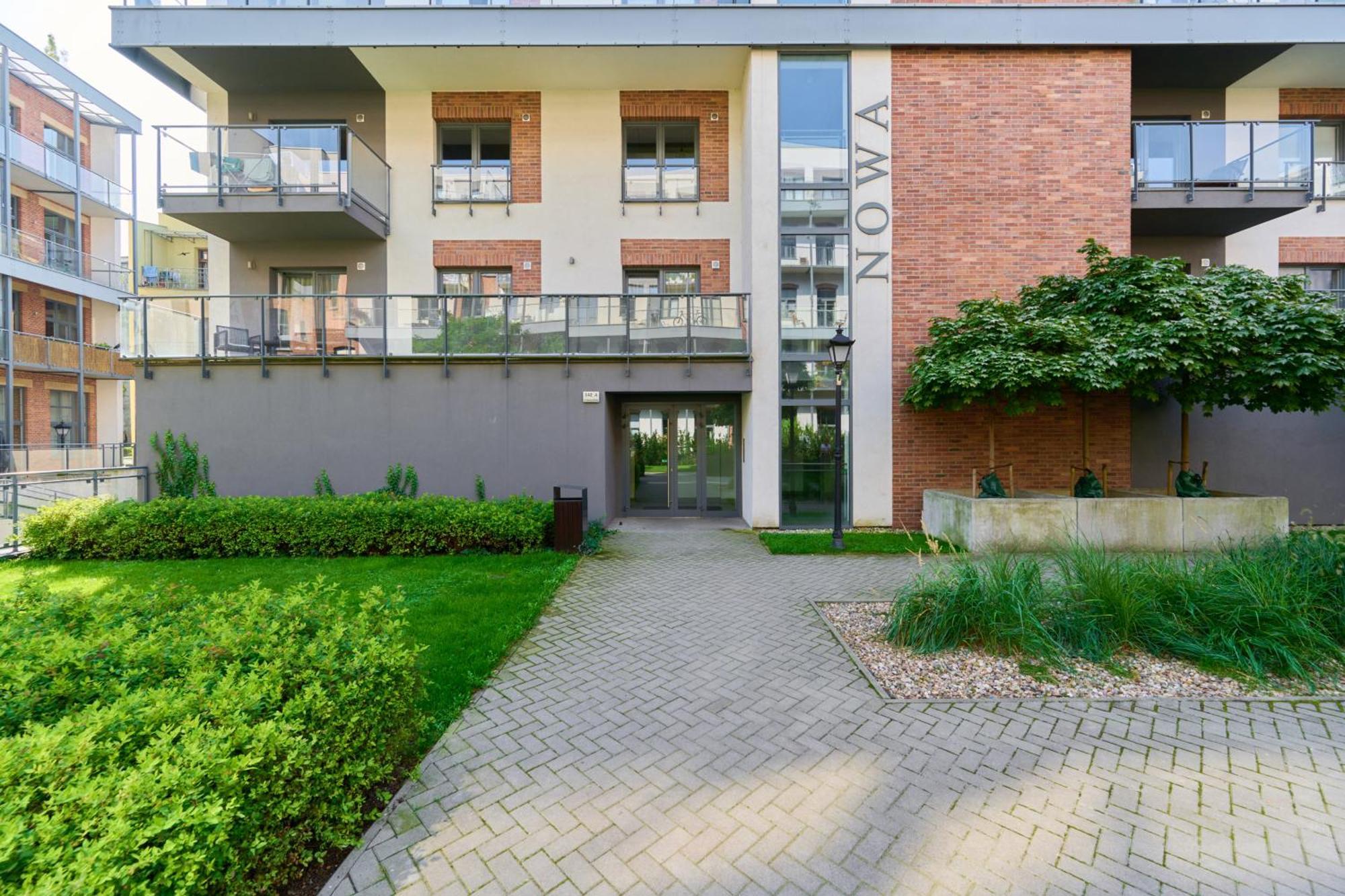 Stylish Kosciuszki Apartaments Near The Market Square With Free Garage Wroclaw By Noclegi Renters Breslávia Exterior foto